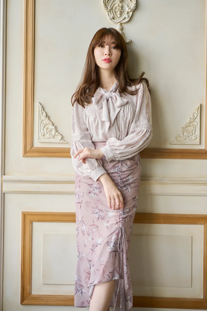 【新品】Bow-Tie Lace Trimming Blouse