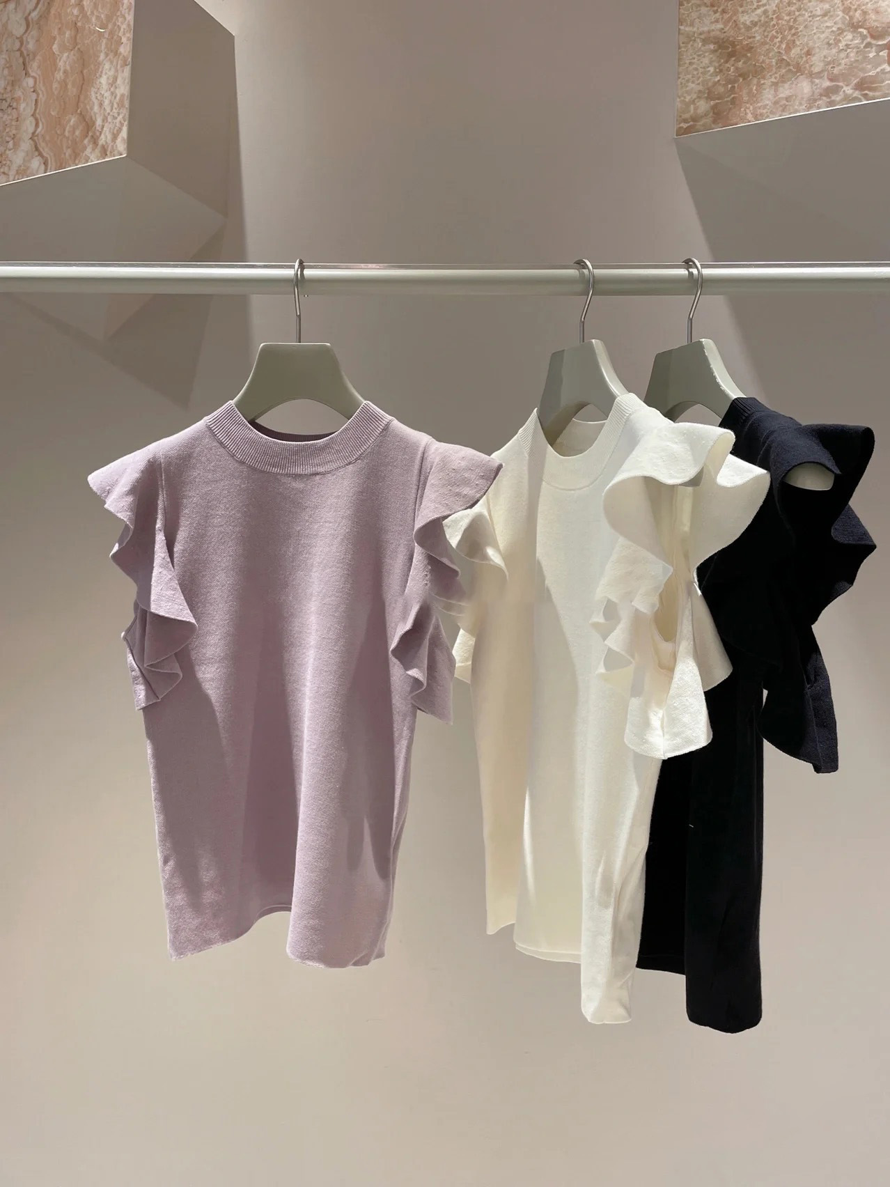 Fubail / Sustainableフリルニットプルオーバー Fubail / Sustainableフリルニットプルオーバー