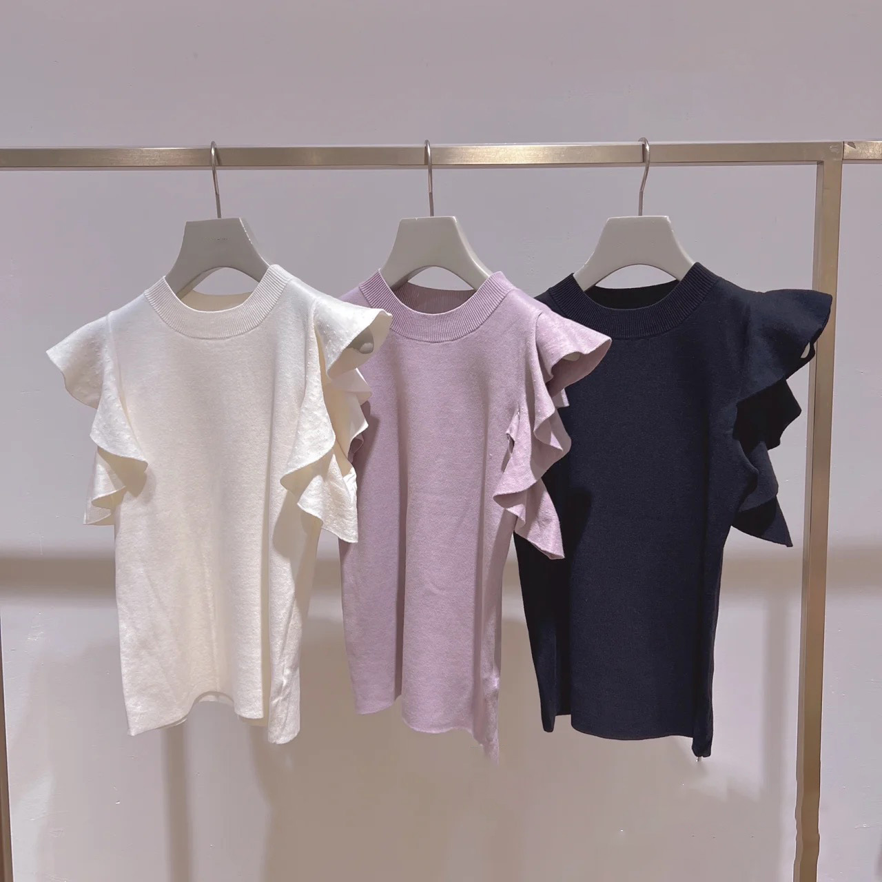 Fubail / Sustainableフリルニットプルオーバー Fubail / Sustainableフリルニットプルオーバー