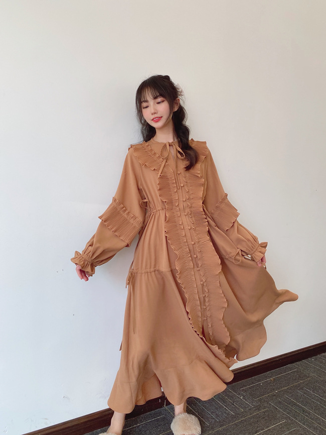 Fubail Usagi Online限定 プリーツフリルディテールワンピース 入金確認後4 6営業日発送 土日祝日除く