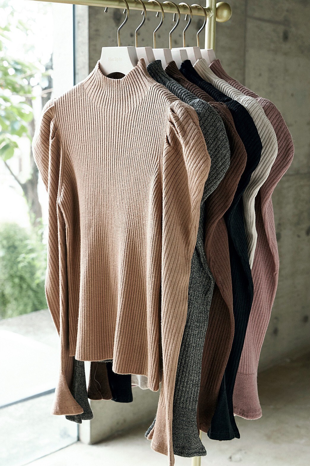 Volume Sleeve Rib Knit Top ニット　グレー