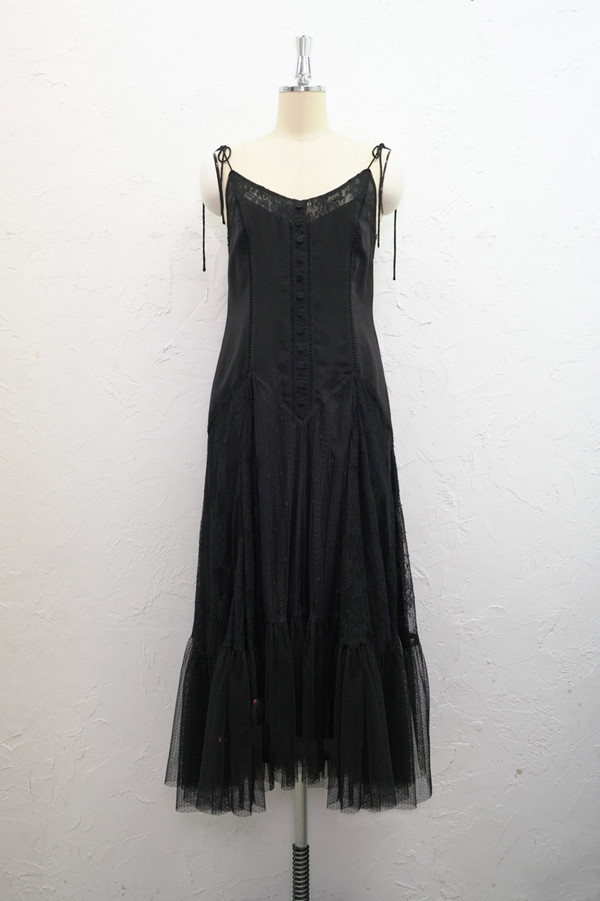 lace-trimmed satin cami dress 10/20に削除