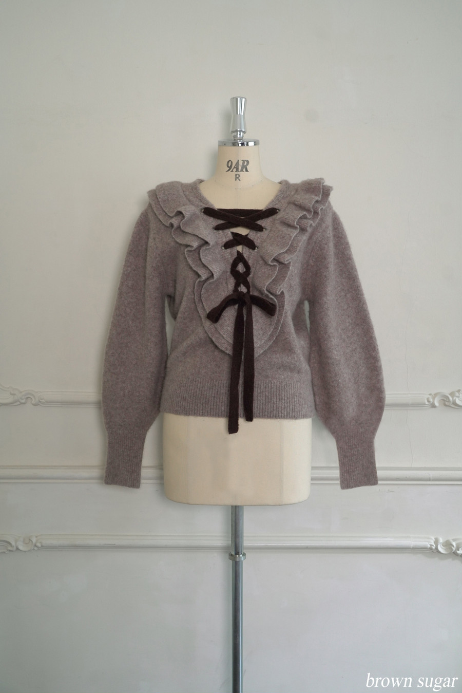 ＊＊＊＊＊＊＊＊＊＊Lace Up Wool-blend Pullover
