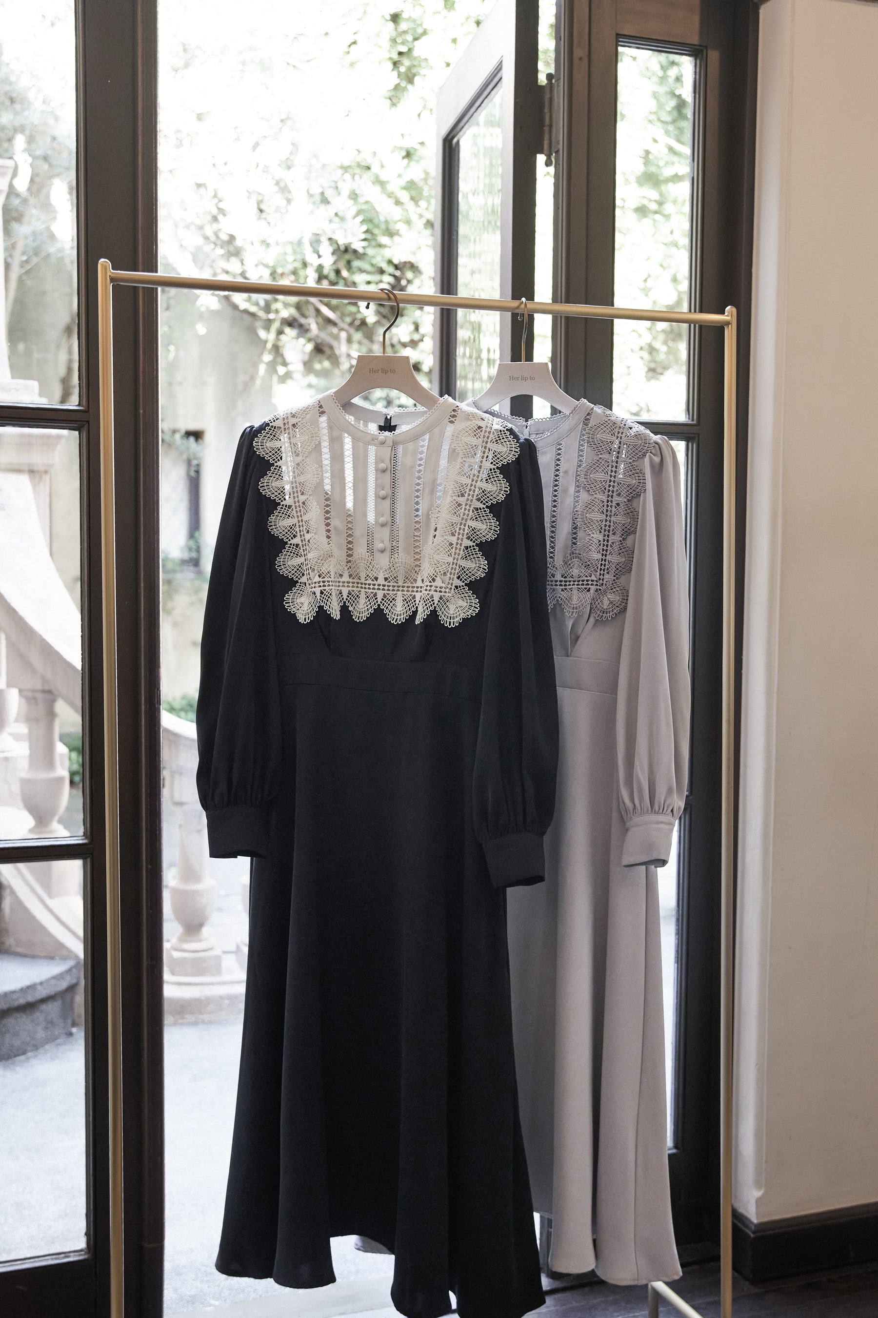 Herlipto【新品】Le Grand Midi Dress