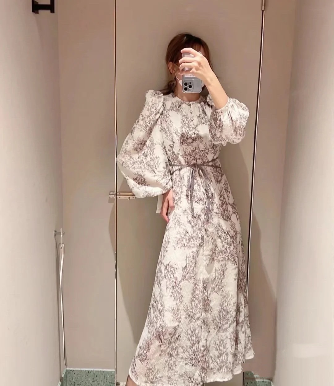 格安激安 スナイデル ハイネックヘムフレアプリントワンピース tdh 